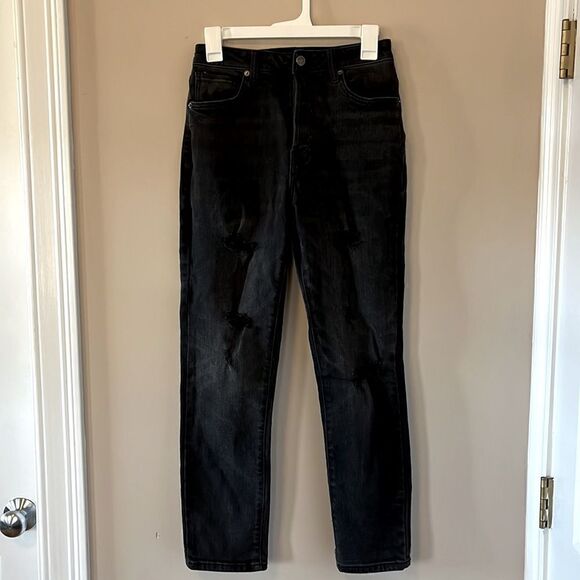 Womens’ Forever 21 Ripped Mom Jeans Size 4 or (27) - Picture 2 of 6